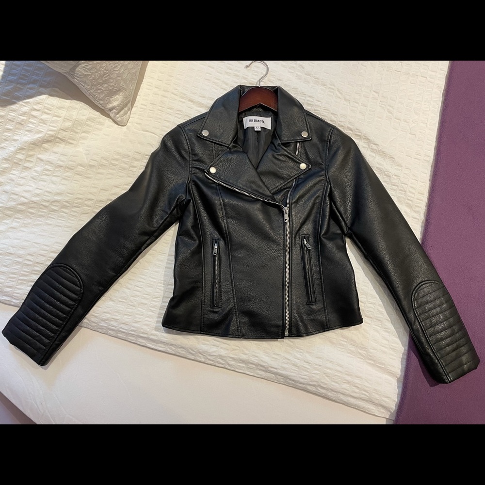 BB Dakota Black Vegan Leather Jacket in XS